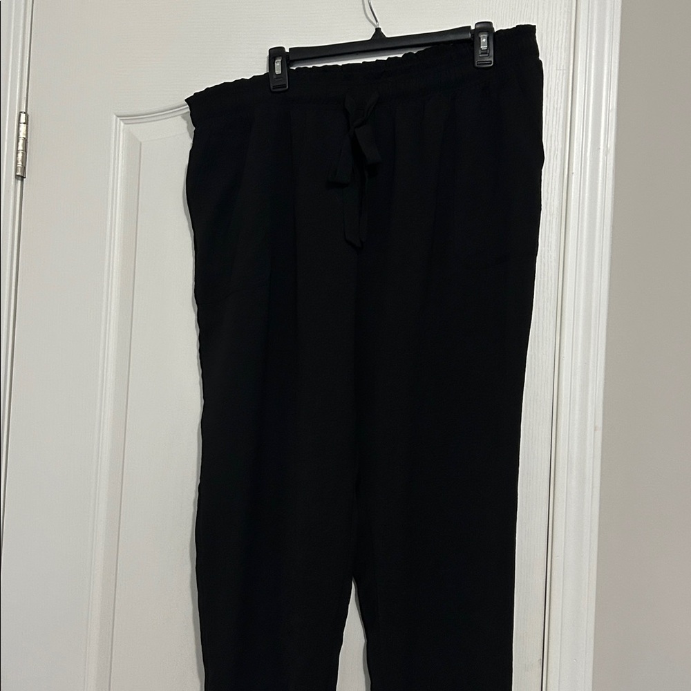 Soho Black Relaxed Fit Dress Pants. Pull on. Size XL - Picture 4 of 5